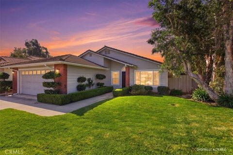 Photo of 173 S Mercedes Rd, Fallbrook, CA 92028 (MLS # IV26083099)