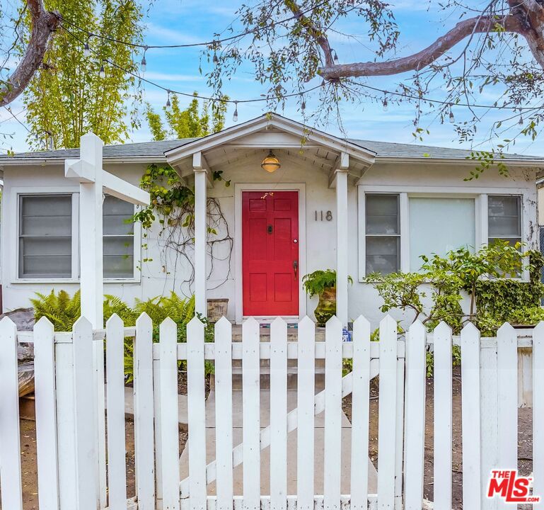 Beach living at it's finest. This absolutely charming beach cottage is just steps from Silicon Beach sand. This property is the definition of location, location, location. 118 Strand is Ideally situated walking distance to Main Street shops and restaurants, Shutters on the Beach, Casa del Mar, the Viceroy, World-Famous Santa Monica Pier and just minutes to the renowned Abbot Kinney Blvd., Venice Beach and Canals. This idyllic cottage offers architectural style with exposed wood beam ceiling, a cooks kitchen featuring Viking and Miele appliances, and an entertainer's backyard. Elongated driveway to fit up to 5 more cars. This home sits on an almost 6,000sq. ft. lot