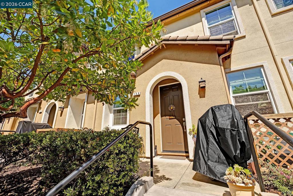 108 Arcangel Way