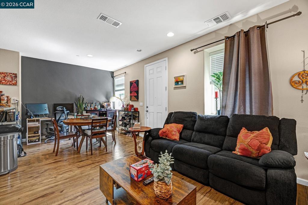 108 Arcangel Way