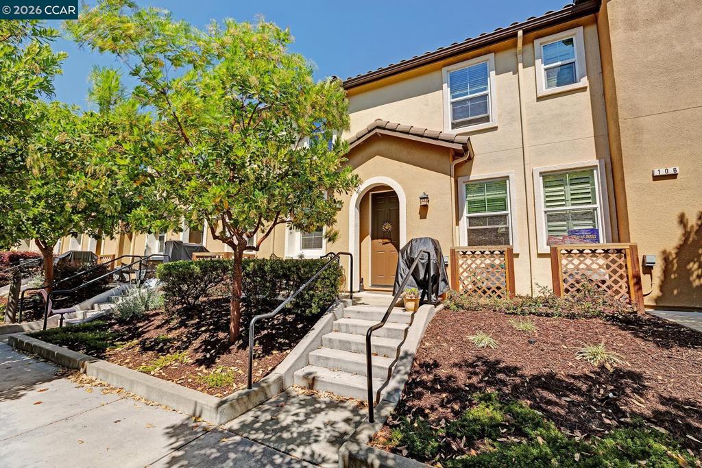 108 Arcangel Way