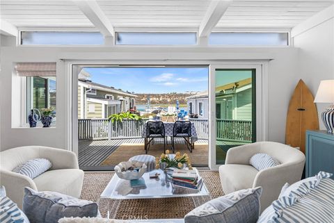 8 Saratoga Newport Beach CA 92660