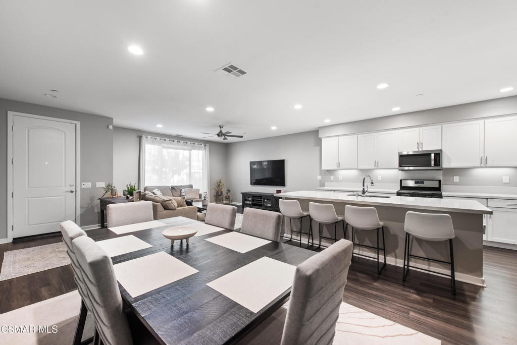135 Farmhouse Drive 4