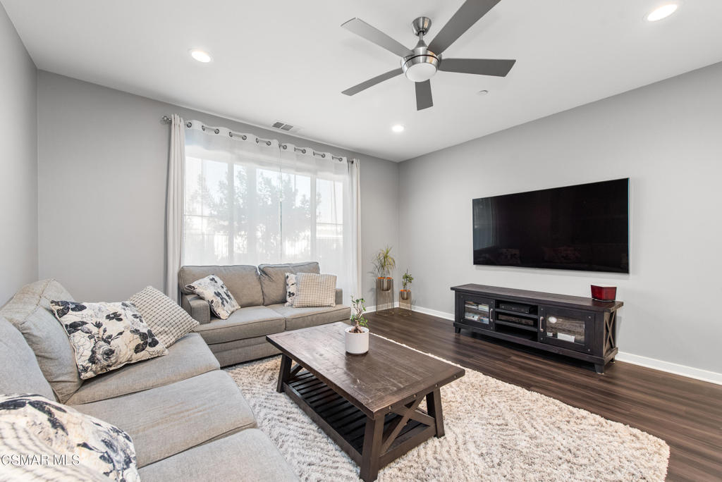 135 Farmhouse Drive 4