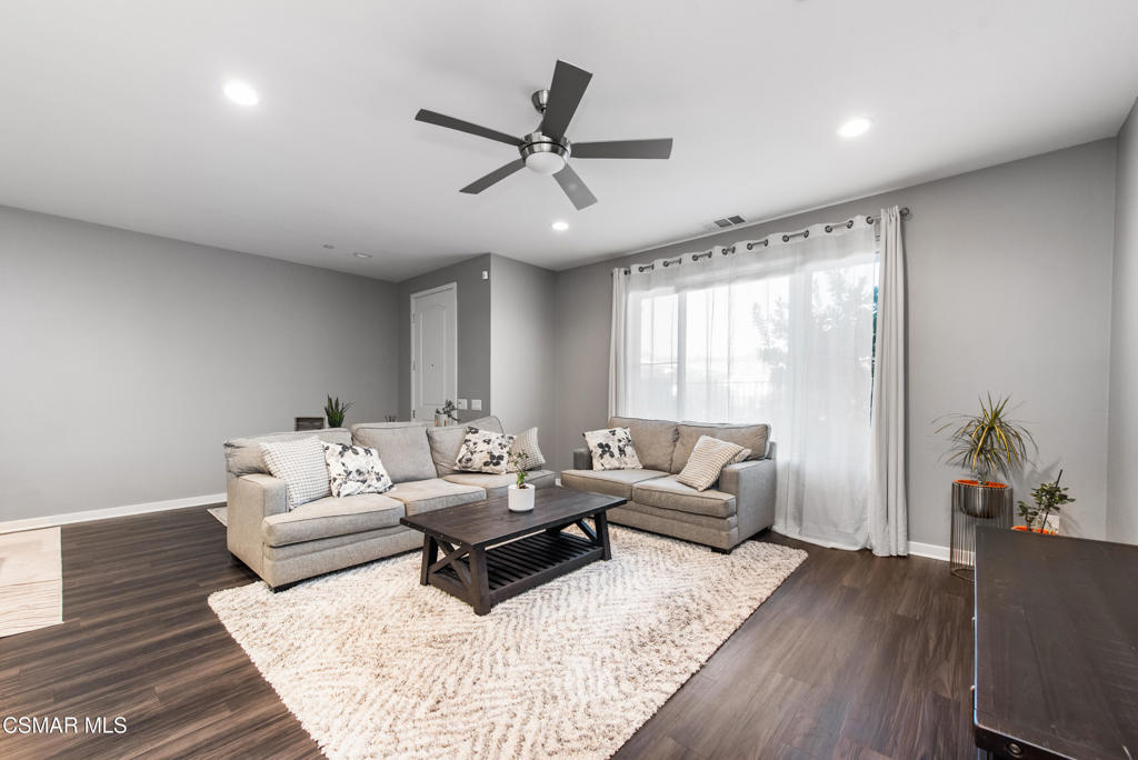 135 Farmhouse Drive 4