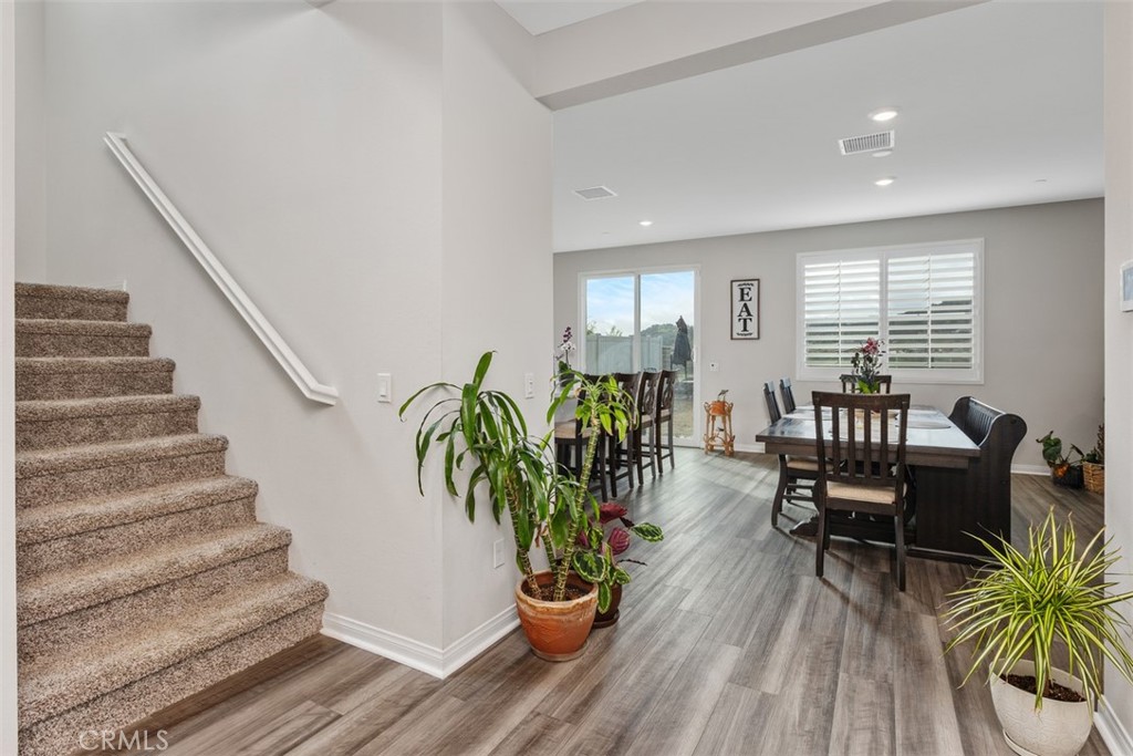 Properties 4 28427 Farm Creek Way