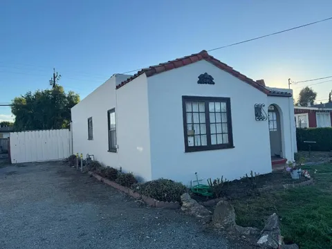 54 Katherine Avenue, Salinas, CA 93901 - MLS#: ML82014569