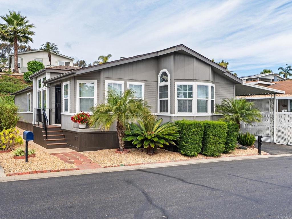 444 N El Camino Real SPC 64
