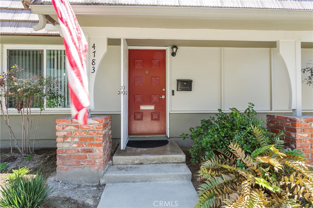 4783 Larwin Avenue
