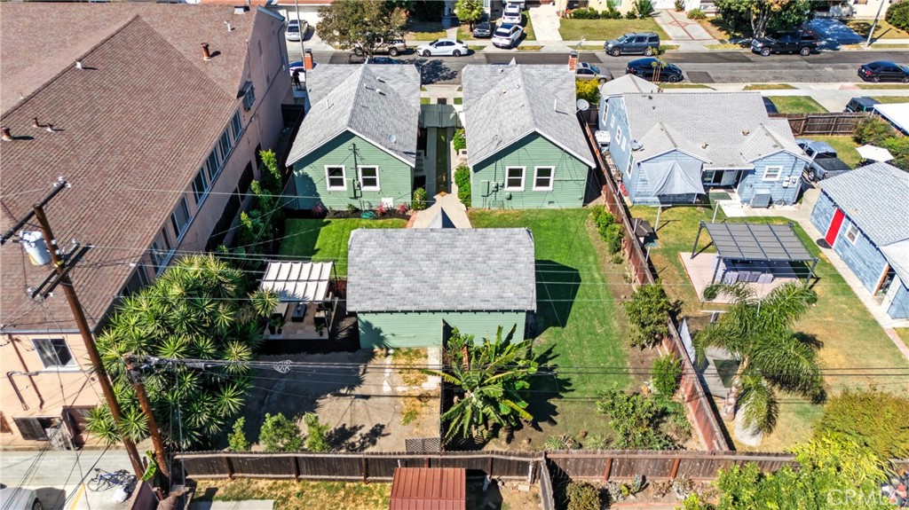 1222 E 57th