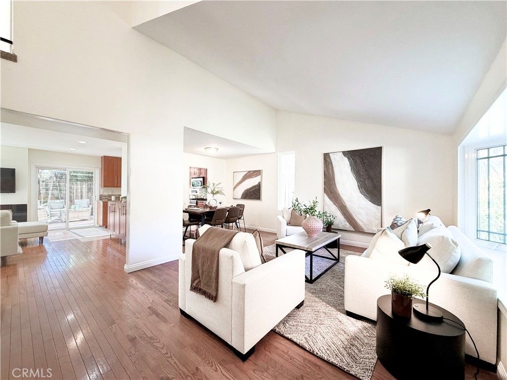 Photo of 3324 Big Cloud Cir, Thousand Oaks, CA 91360 (MLS # SR26042729)