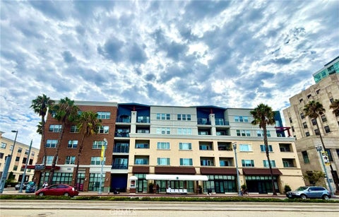 Photo of 300 E 4th Street #422, Long Beach, CA 90802 (MLS # RS26179260)