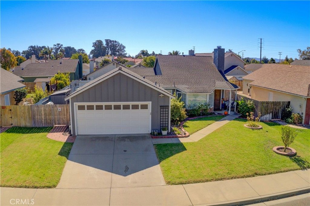 Photo of 714 Spyglass Dr, Santa Maria, CA 93455 (MLS # PI25246263)