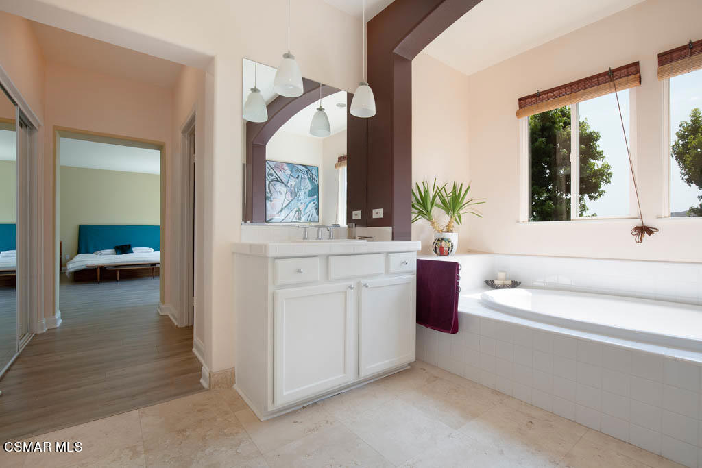 Cross Creek (Long Cyn)-414 - 414 - Residential