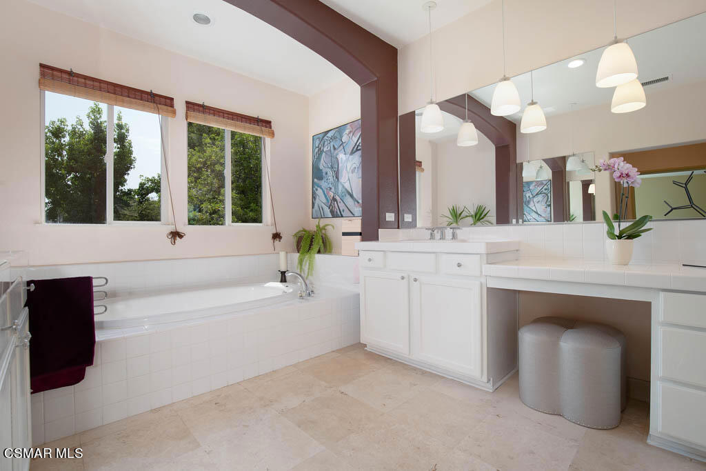 Cross Creek (Long Cyn)-414 - 414 - Residential