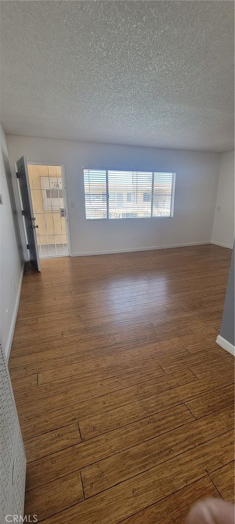 Photo of 4370 W 141 Street, Hawthorne, CA 90250 (MLS # SR25093373)