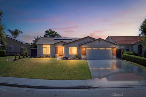 Photo of 6510 Summer Breeze LN, Bakersfield, CA 93313 (MLS # OC26108522)