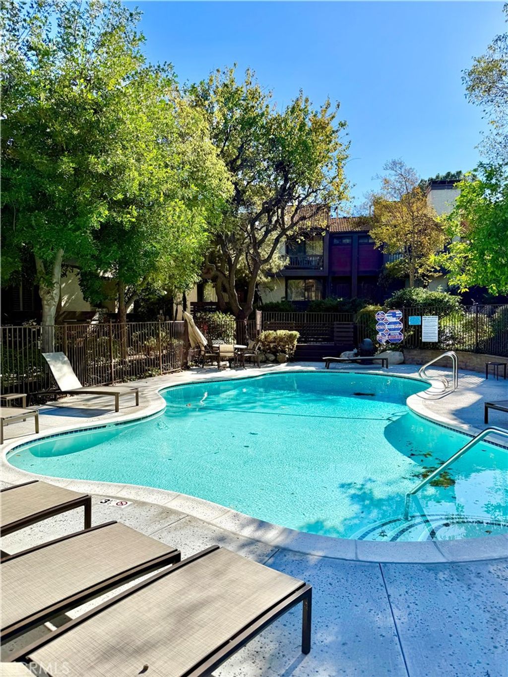 Photo of 21930 Marylee St #98, Woodland Hills, CA 91367 (MLS # SR25280047)