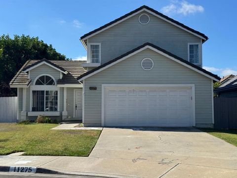 11275 Pinestone Court San Diego CA 92128