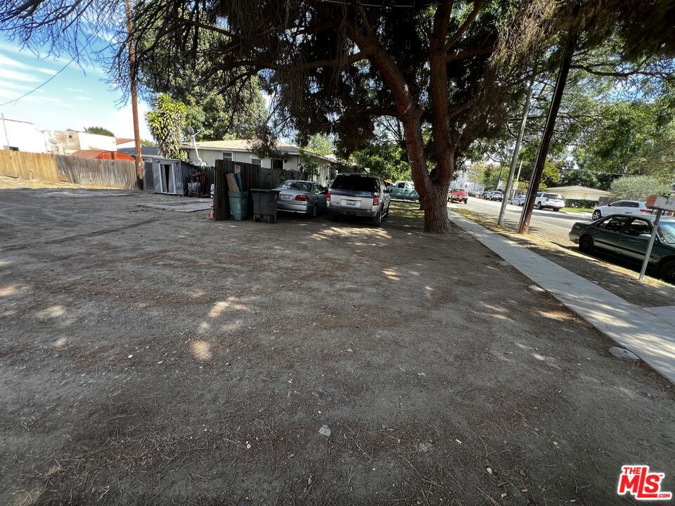 1071 & 1073 Walnut Street