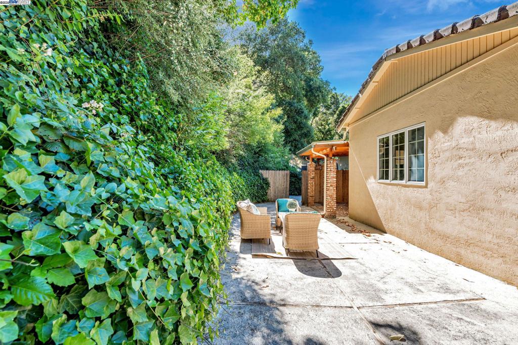 PINOLE VALLEY - Residential
