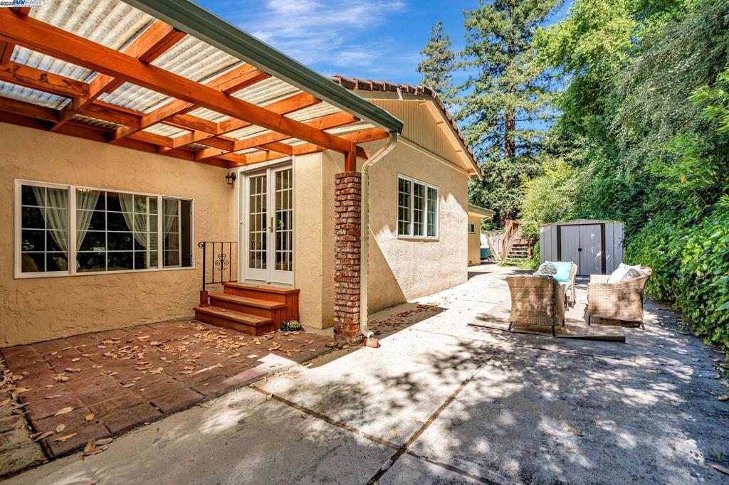 PINOLE VALLEY - Residential