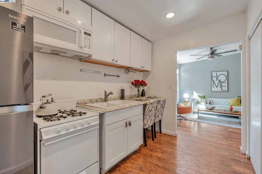PINOLE VALLEY - Residential