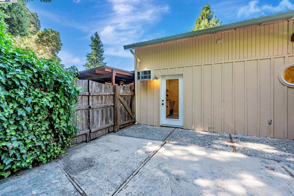 PINOLE VALLEY - Residential