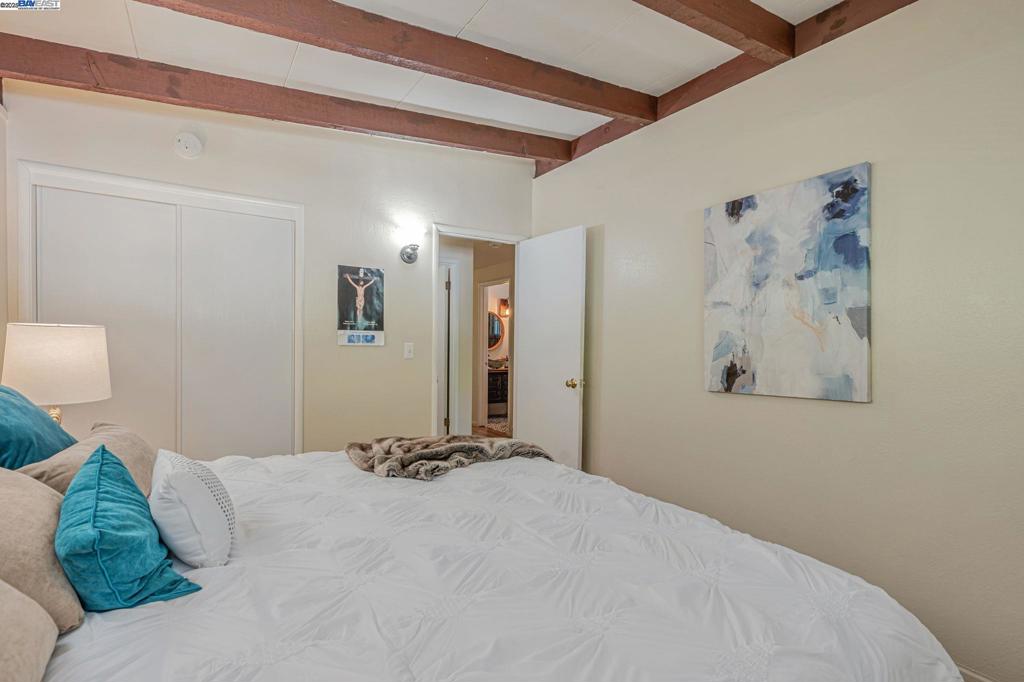 PINOLE VALLEY - Residential