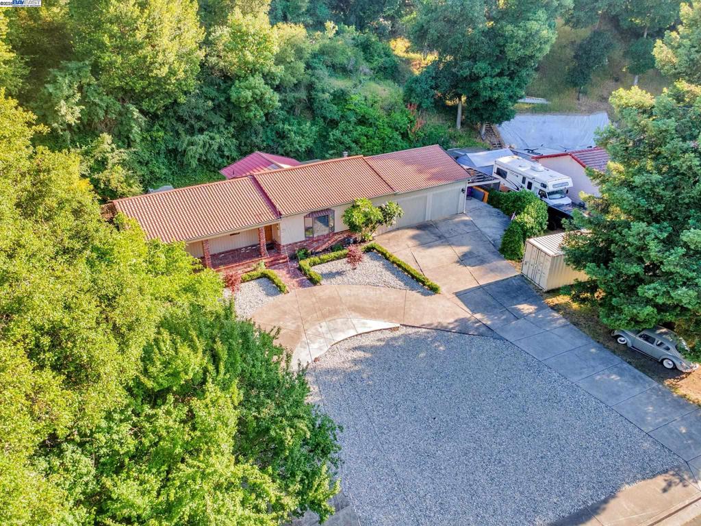 PINOLE VALLEY - Residential