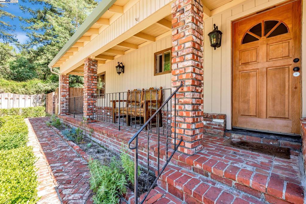 PINOLE VALLEY - Residential