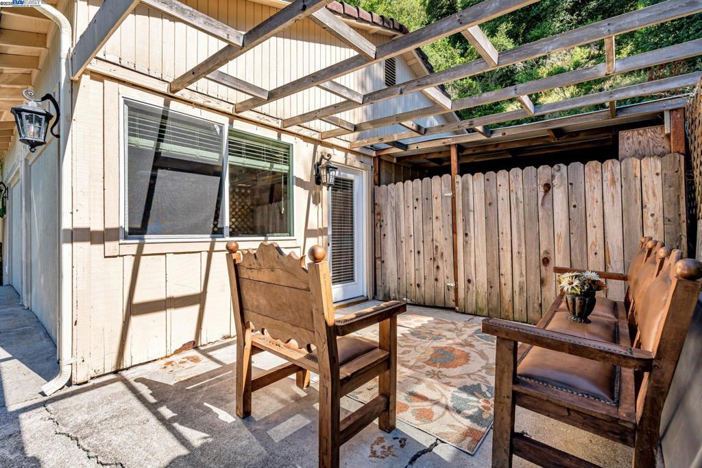 PINOLE VALLEY - Residential