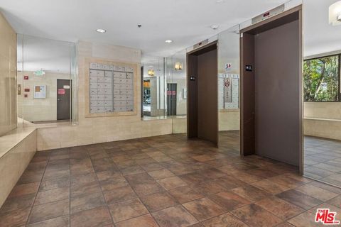 Tiny photo for 10960 ASHTON Avenue #101, Los Angeles, CA 90024 (MLS # 26835863)