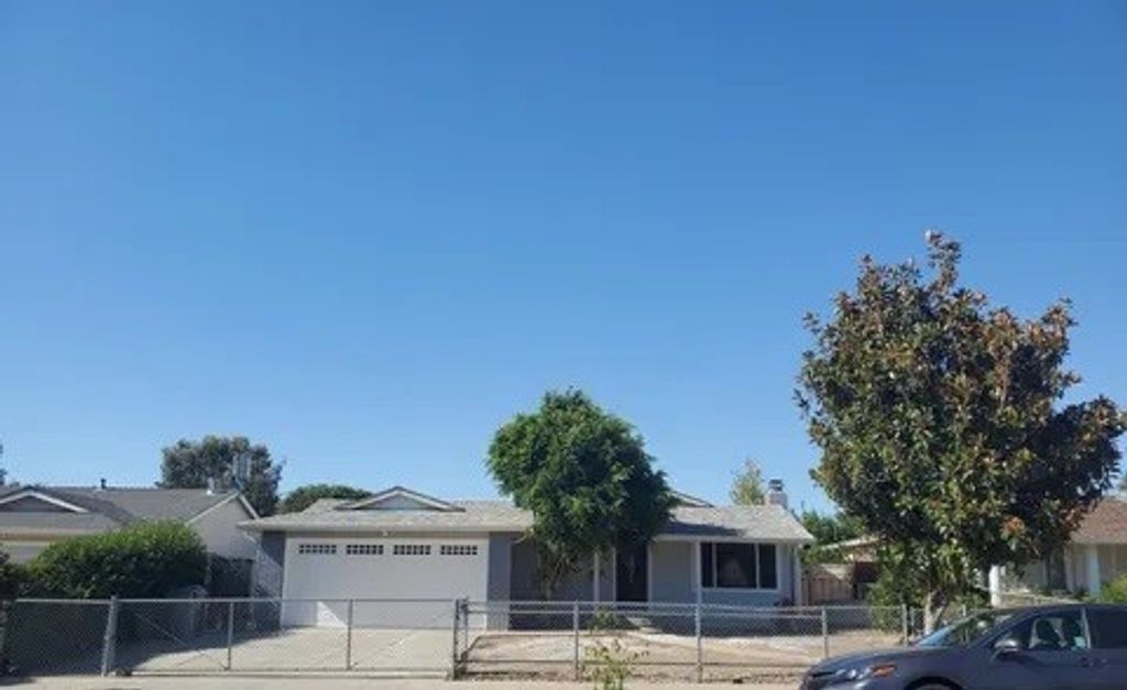 Photo of 2945 Castleton Dr, San Jose, CA 95148 (MLS # OC26063277)