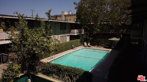 Photo of 11133 ROSE Avenue #16, Los Angeles, CA 90034 (MLS # 25533079)