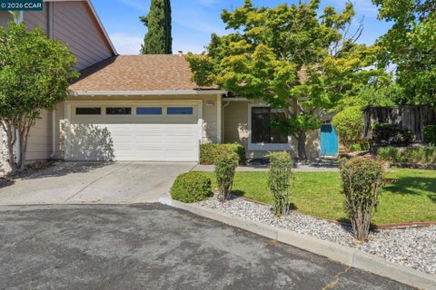 Photo of 2300 Lake Park Ct, Martinez, CA 94553 (MLS # 41141761)