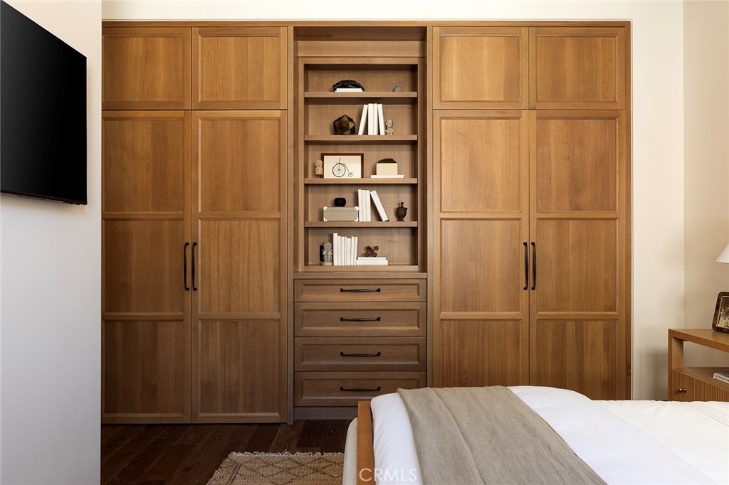 Lido Peninsula (LIPN) - Residential