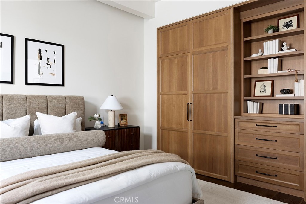 Lido Peninsula (LIPN) - Residential