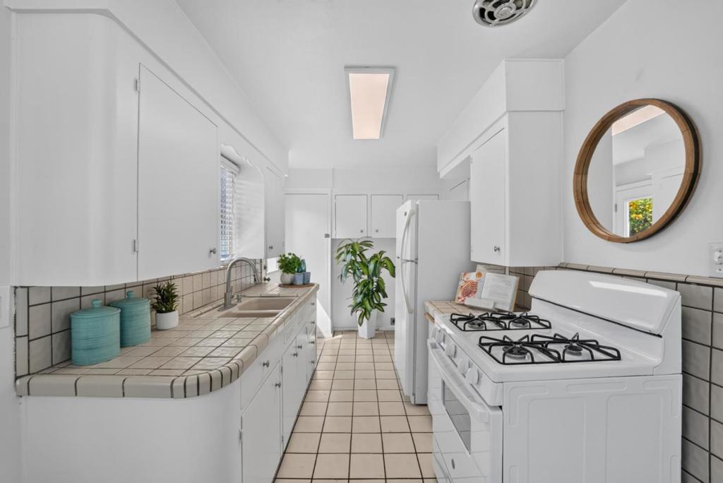 4191 Portola Drive