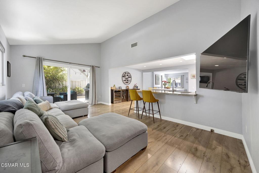 Oakbrook Terrace-541 - 541 - Residential