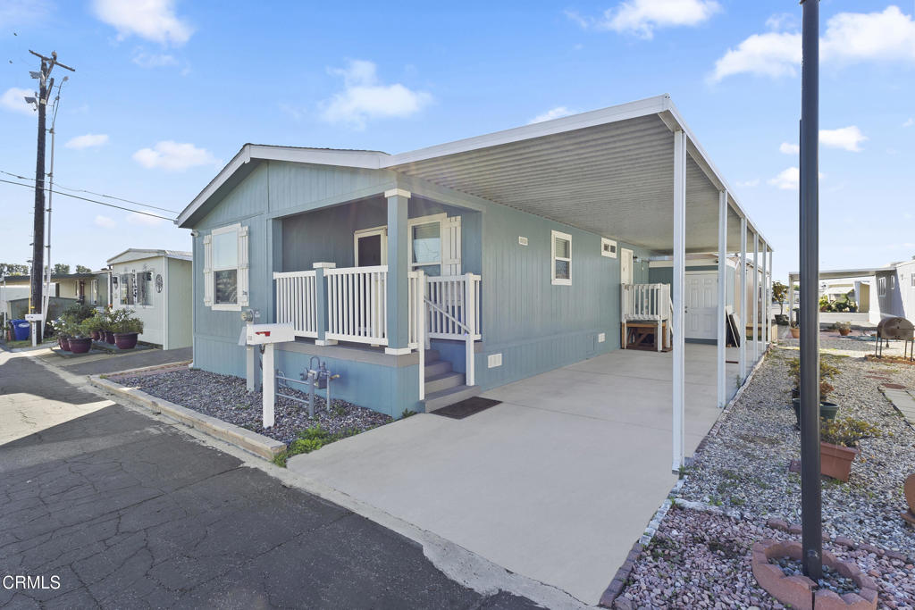 2136 Thrush Avenue 2136