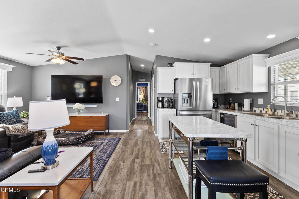 2136 Thrush Avenue 2136
