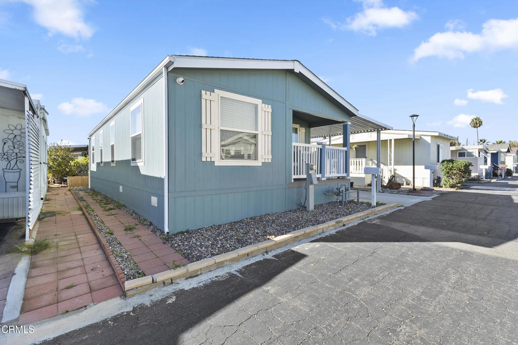 2136 Thrush Avenue 2136