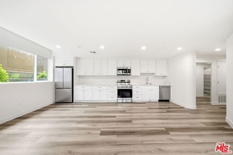 Photo of 1408 W WASHINGTON Boulevard #001, Los Angeles, CA 90007 (MLS # 26781111)