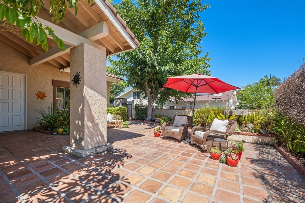 26856 La Sierra Drive