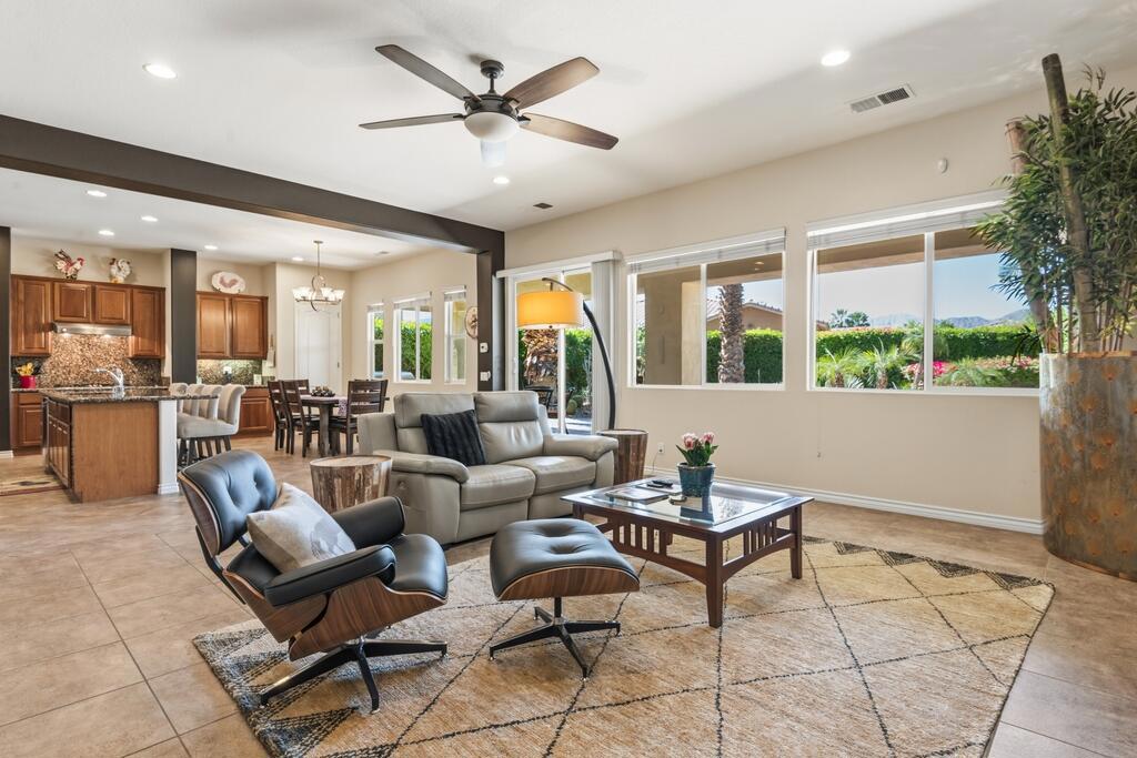 48135 Chesapeake Place