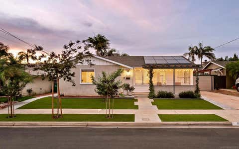 Photo of San Diego, CA 92117 (MLS # 260019671SD)