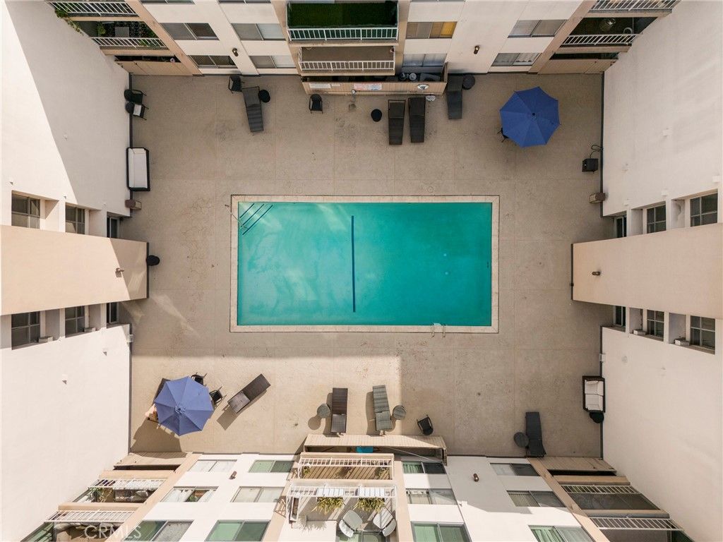 Photo of 927 N Kings Road #118, West Hollywood, CA 90069 (MLS # SB25260272)