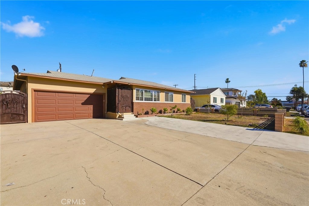 1776 S Carnelian