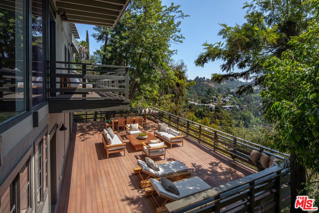 Photo of 8595 Skyline Drive, Los Angeles, CA 90046 (MLS # 26832093)
